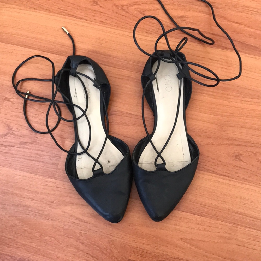 Lace up shoes